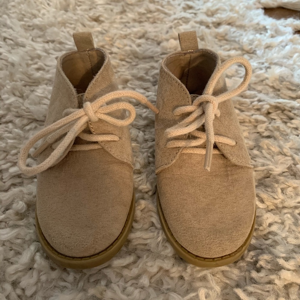 Old Navy Tan Dress Shoes - Toddler Boy Size 5